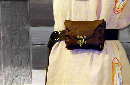 Small Belt Pouch in dark brown leather with antique brass clasp.